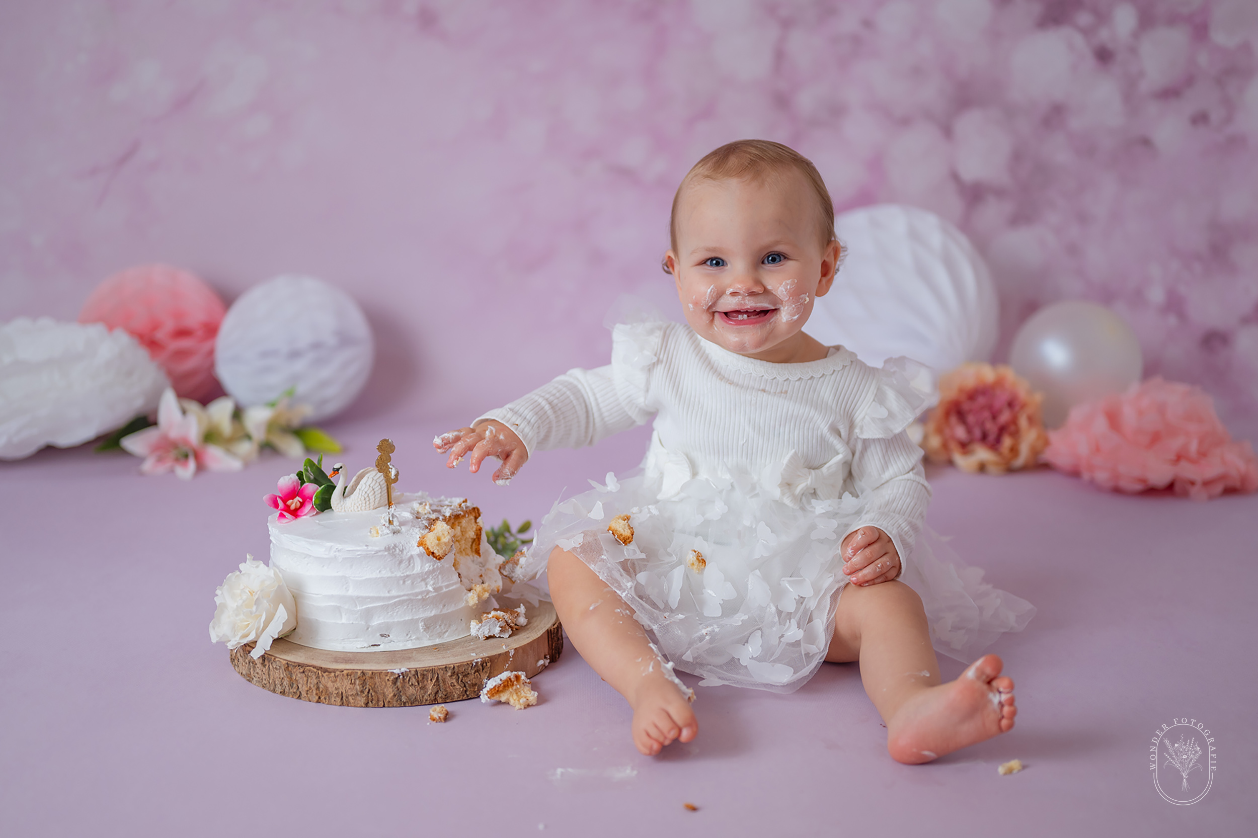 cake smash fotoshoot friesland baby shoot verjaardag heerenveen meppel emmeloord almere leeuwarden zwolle