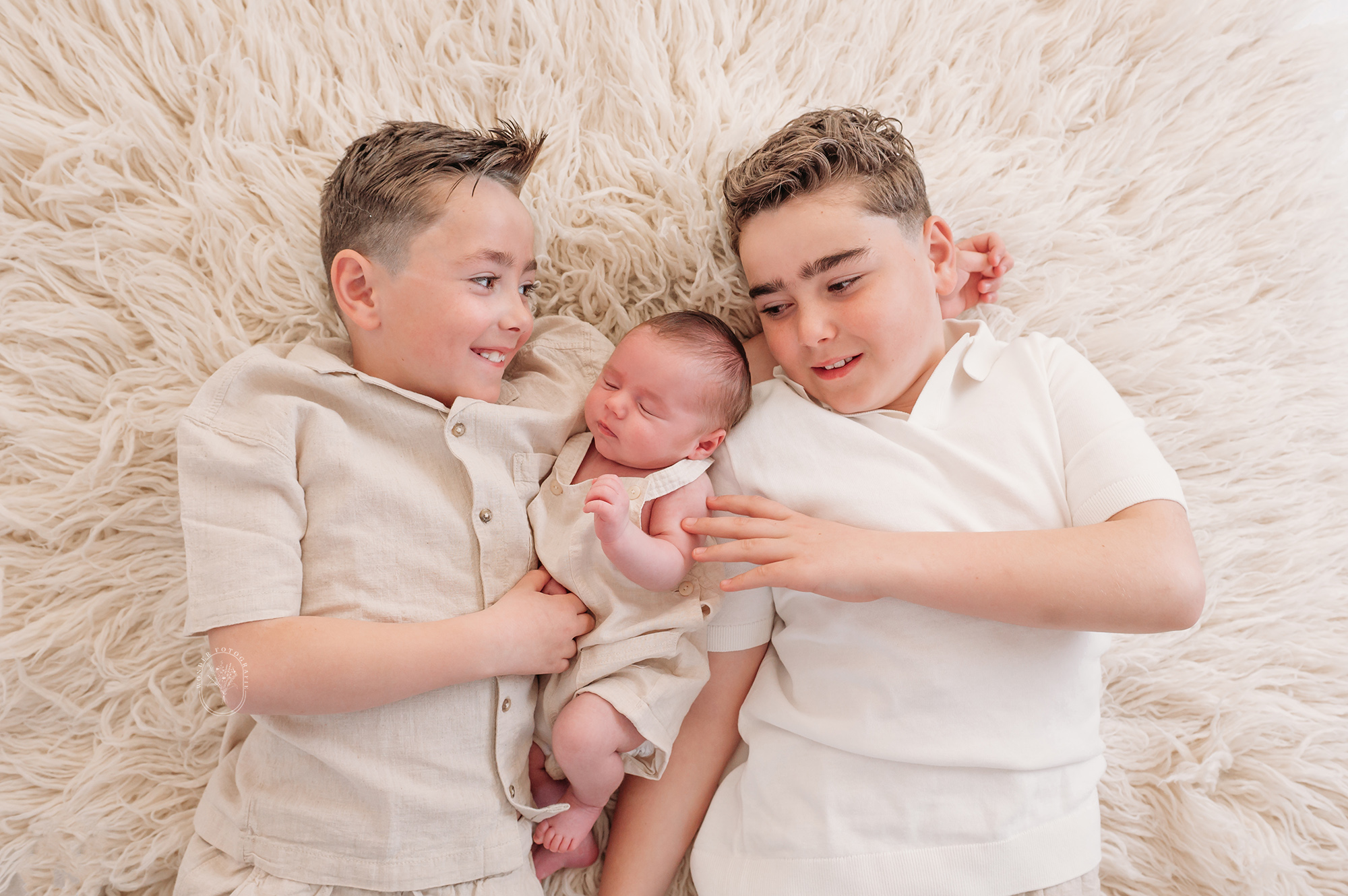 Newborn fotoshoot baby shoot Friesland Overijssel Flevoland Almere Heerenveen Meppel