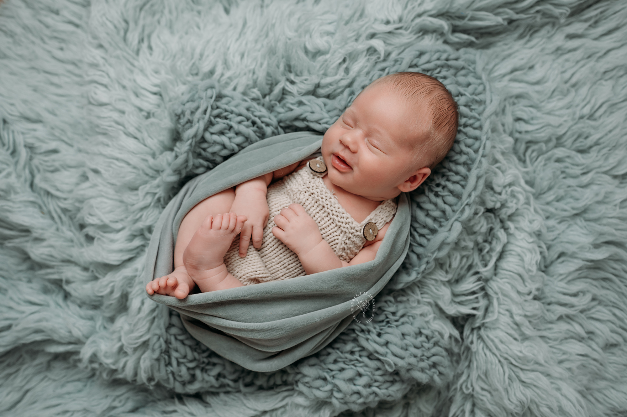 newborn fotoshoot thuis friesland flevoland baby shoot aan huis