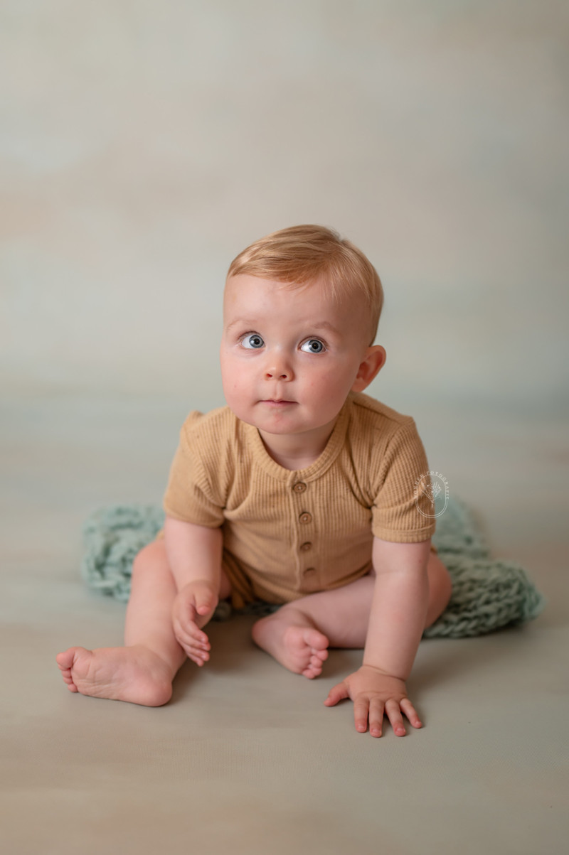 cake smash fotoshoot friesland flevoland baby fotostudio taart badje