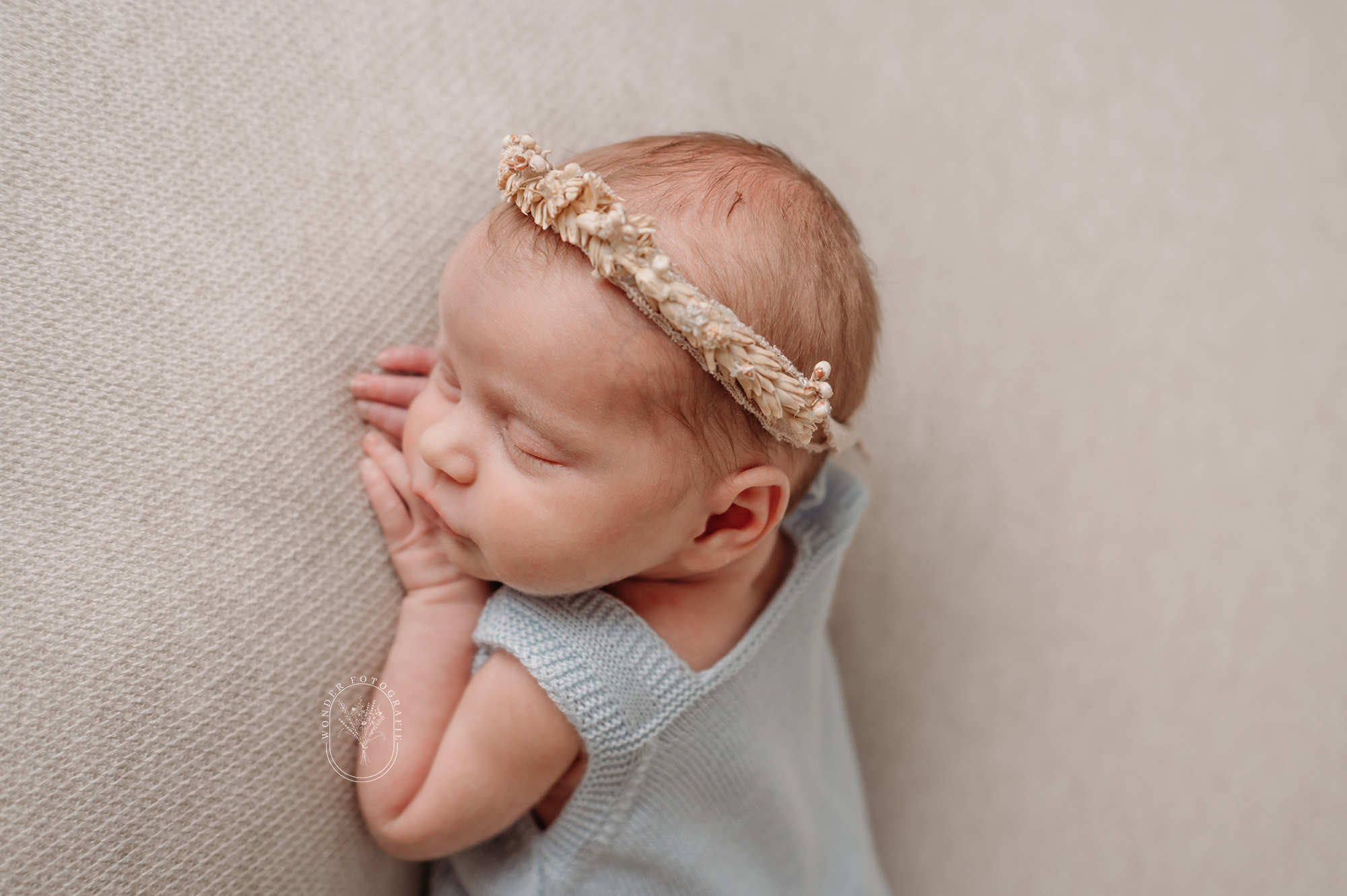 Newborn Fotoshoot Friesland baby fotografie Steenwijk Wolvega Meppel Emmeloord Heerenveen