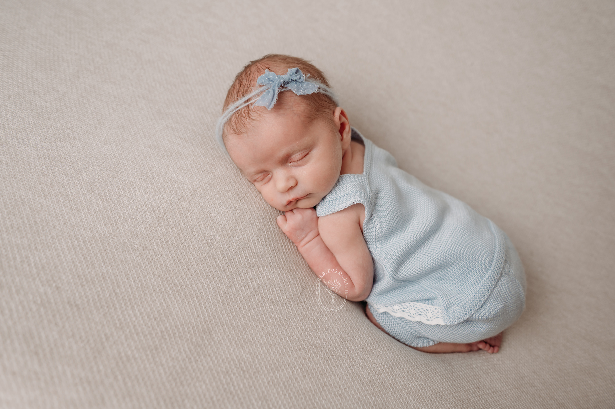 Newborn Fotoshoot Friesland baby fotografie Steenwijk Wolvega Meppel Emmeloord Heerenveen