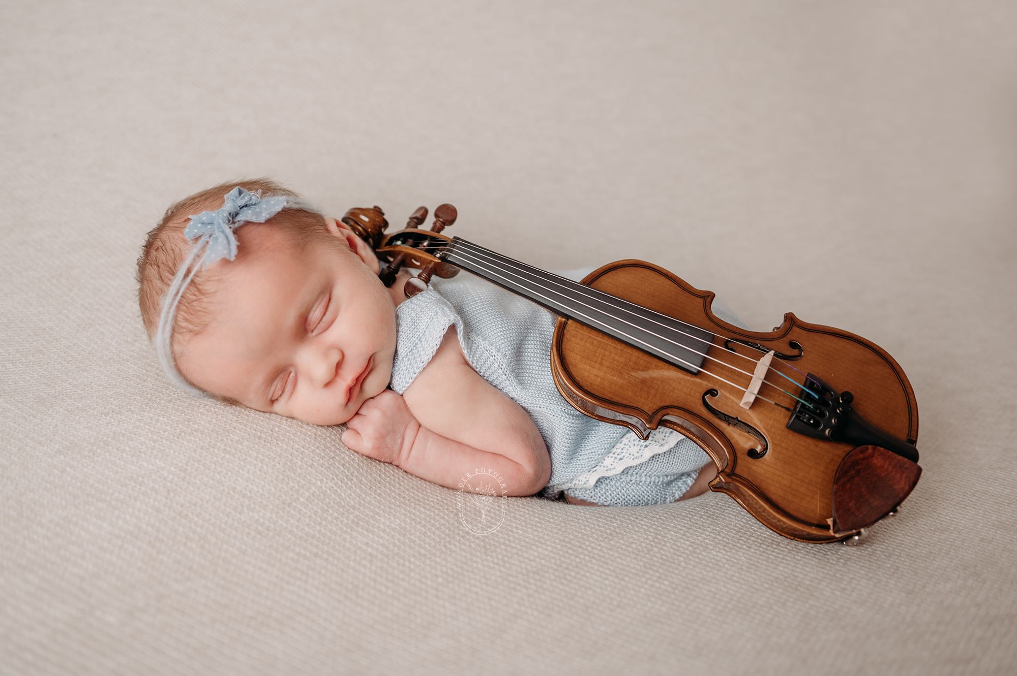 Newborn Fotoshoot Friesland baby fotografie Steenwijk Wolvega Meppel Emmeloord Heerenveen