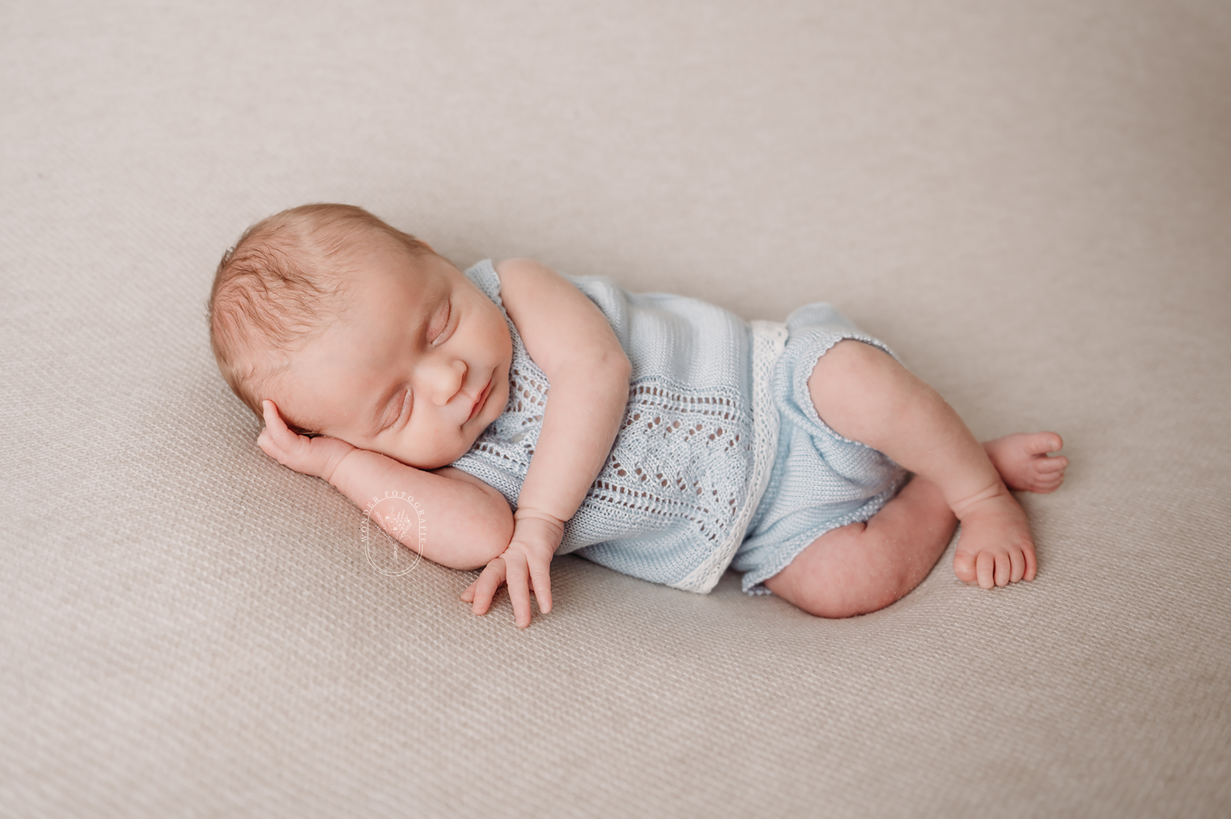 newborn fotoshoot friesland baby fotografie steenwijk wolvega meppel emmeloord heerenveen
