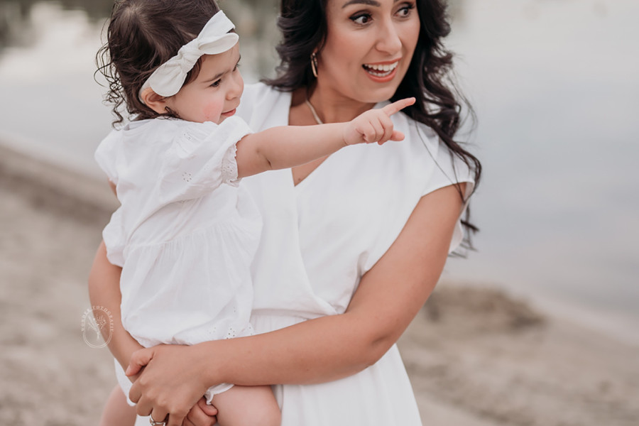 Gezinsfotoshoot Friesland gezin familie fotoshoot strand bos