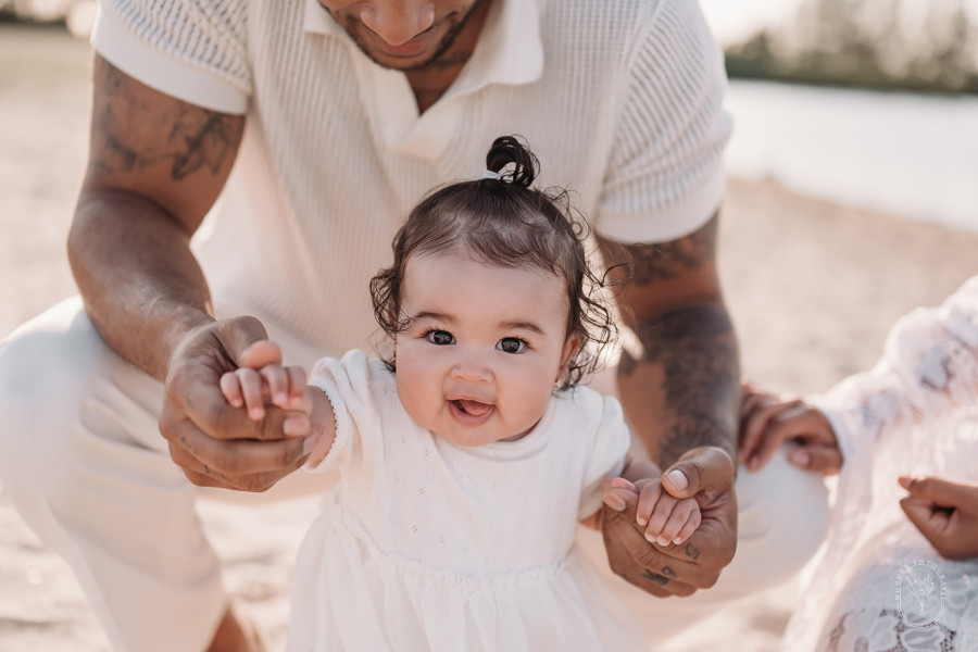 Gezinsfotoshoot Friesland gezin familie fotoshoot strand bos