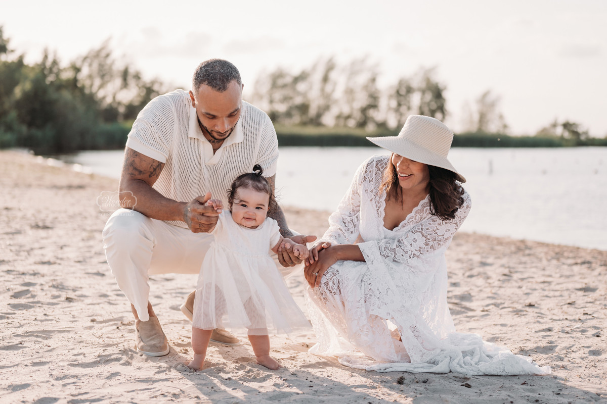Gezinsfotoshoot Friesland gezin fotoshoot familie portret Flevoland strand bos