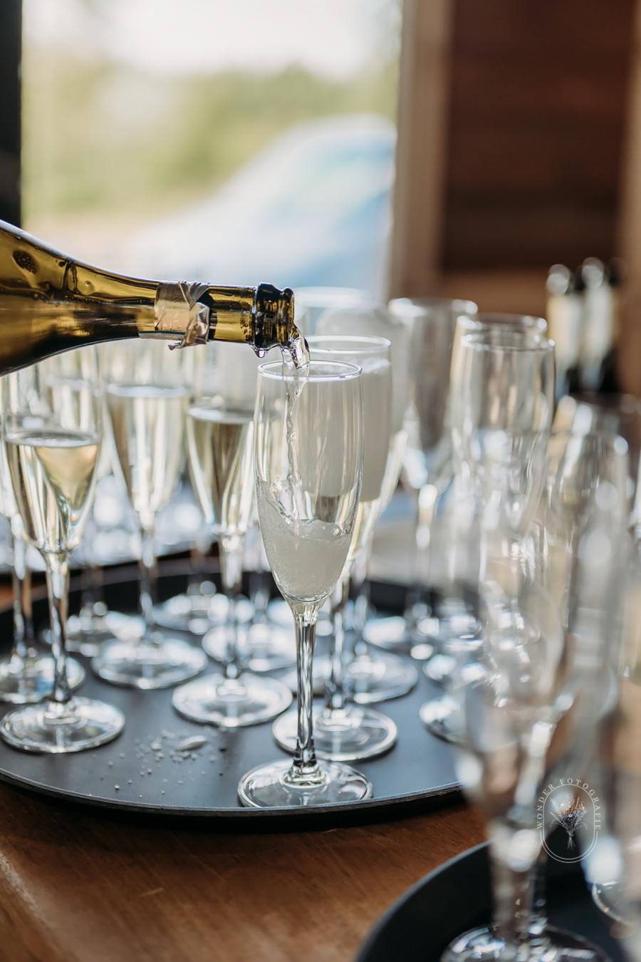 Trouwfotograaf Friesland trouwen Oranjerie landgoed Oranjestein netl eigen wijze tsjerke broerekerk
