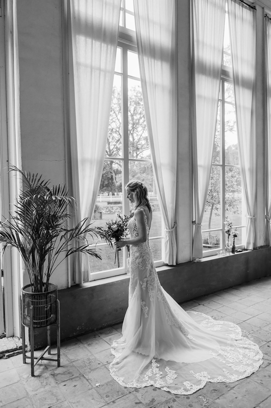 Trouwfotograaf Friesland trouwen Oranjerie landgoed Oranjestein netl eigen wijze tsjerke broerekerk