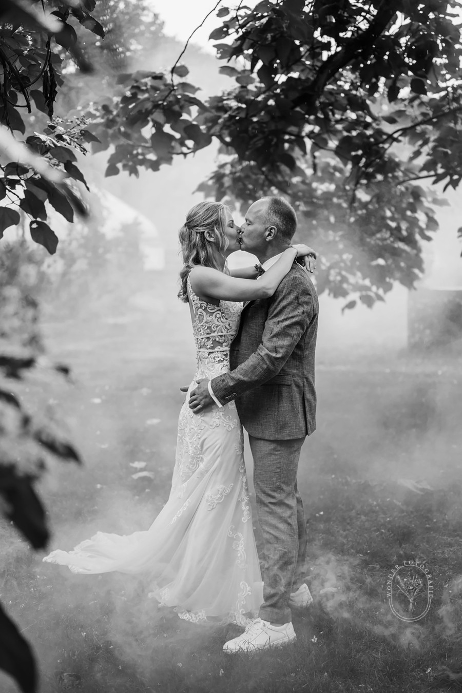 Trouwfotograaf Friesland Trouwen Bruiloft Oranjerie Oranjestein Netl Eigen Wijze Tsjerke Koloniekerkje