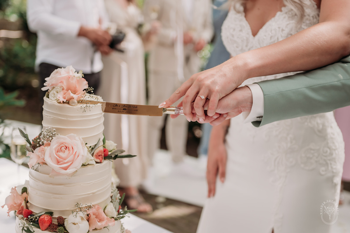 Trouwfotograaf Friesland trouwen Oranjerie landgoed Oranjestein netl eigen wijze tsjerke broerekerk